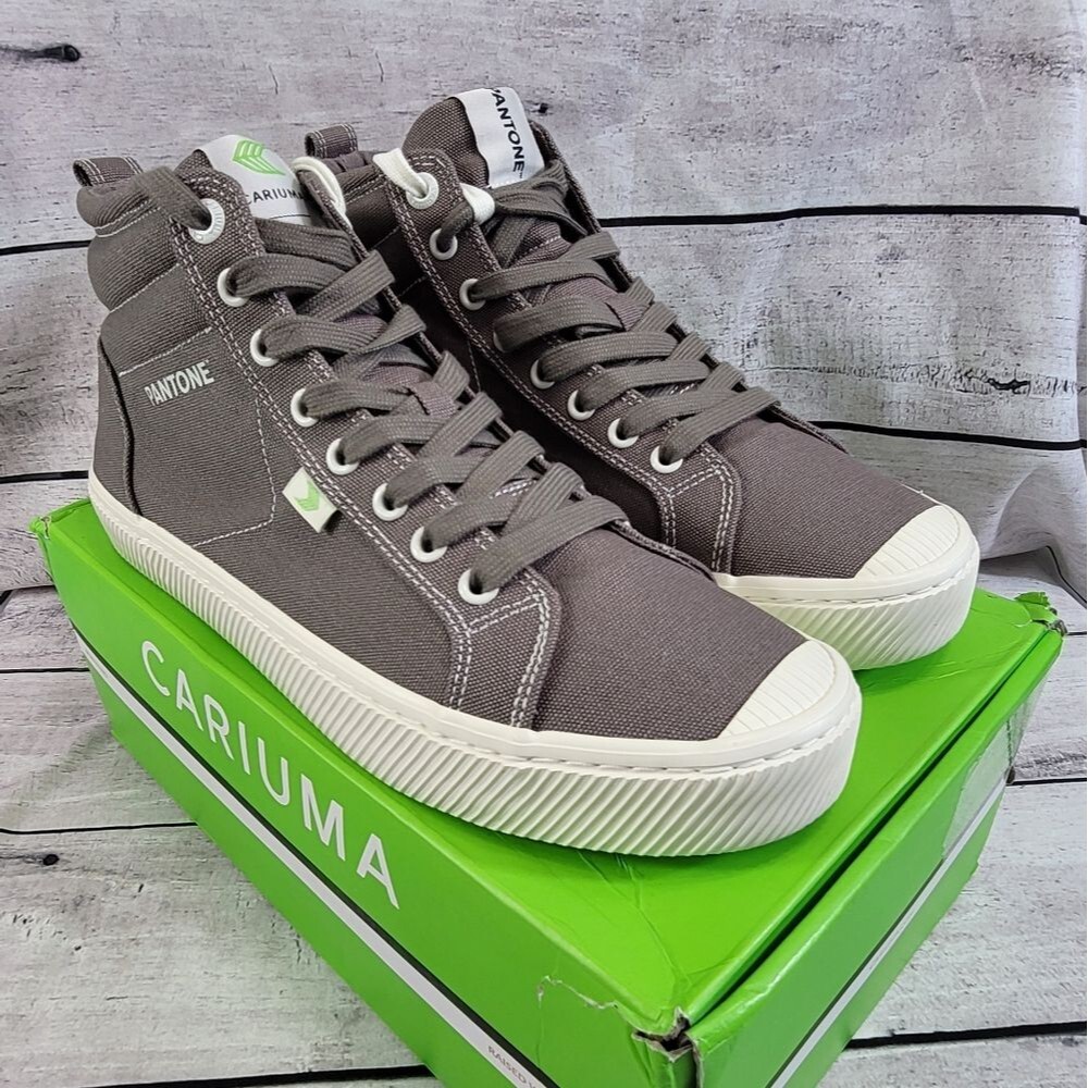 Cariuma Pantone Gargoyle Grey Canvas OCA HIGH Top Mens Size 9